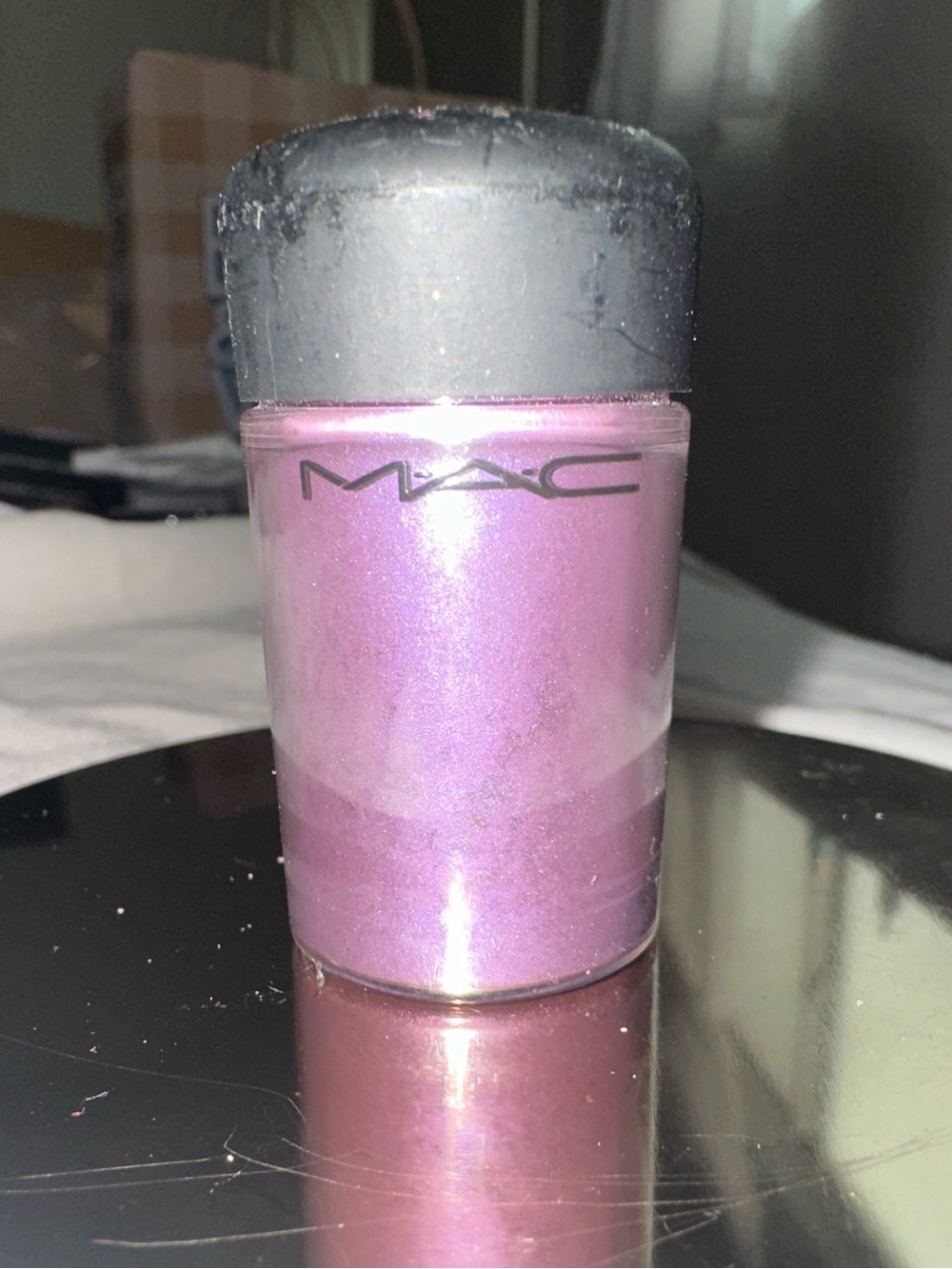 MAC Grape Loose Colour Pigment